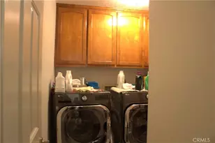 9876 Skyland Ct, Fontana, CA 92335 - Photo 18