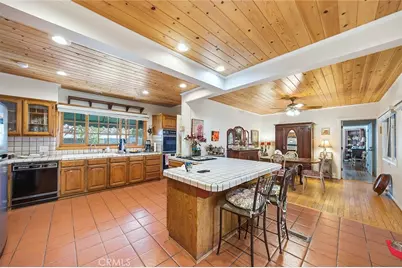 2393 Allen Avenue, Altadena, CA 91001 - Photo 18