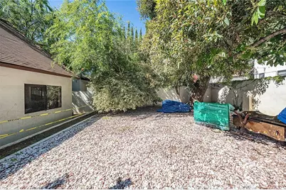 2393 Allen Avenue, Altadena, CA 91001 - Photo 30