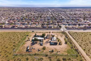 11522 Mojave Dr, Adelanto, CA 92301 - Photo 6