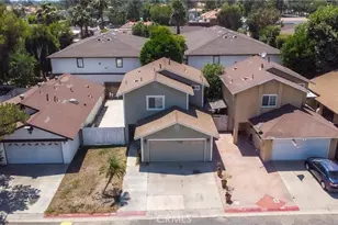 8936 Summerwood, Fontana, CA 92335 - Photo 4