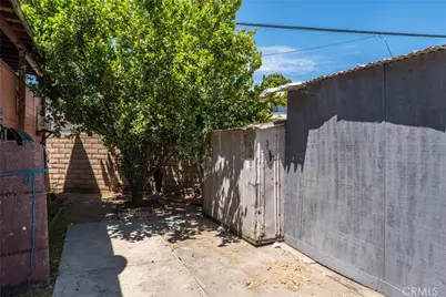 775 E Foothill #14, Rialto, CA 92376 - Photo 20