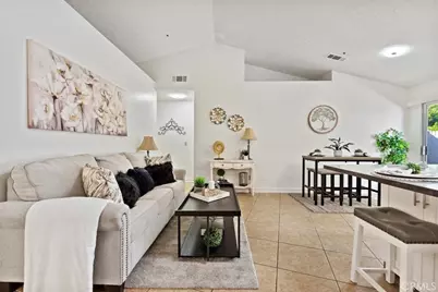 13966 Green Vista, Fontana, CA 92337 - Photo 8