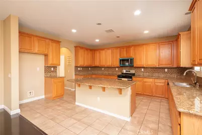 16414 Twinberry Court, Fontana, CA 92336 - Photo 10