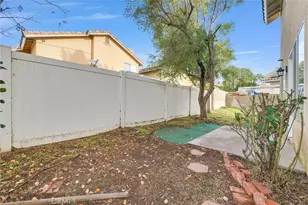 14086 Valley Forge Ct, Fontana, CA 92336 - Photo 28