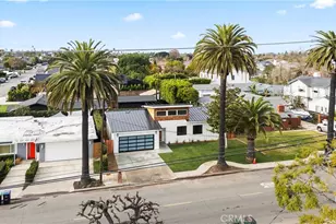 1935 Tustin, Costa Mesa, CA 92627 - Photo 4