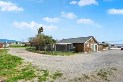 19340 Jurupa, Bloomington, CA 92316 - Photo 6