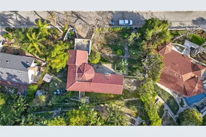 2329 N Edgemont, Los Angeles, CA 90027 - Photo 22