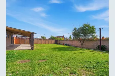 645 W Winchester, Rialto, CA 92376 - Photo 22