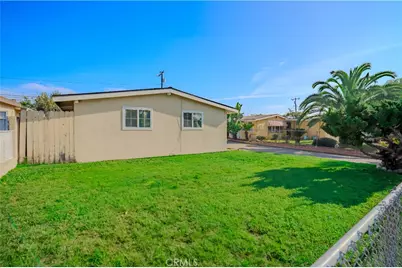 513 Nottingham Avenue, Santa Ana, CA 92703 - Photo 20