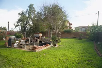 16823 Fontlee Lane, Fontana, CA 92335 - Photo 2