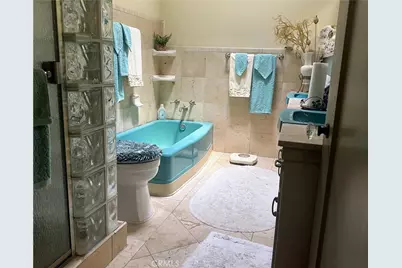 1617 W 125th Street, Los Angeles, CA 90047 - Photo 10