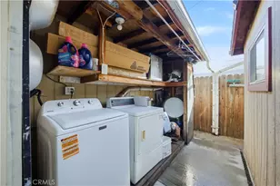 11954 168th St, Artesia, CA 90701 - Photo 22