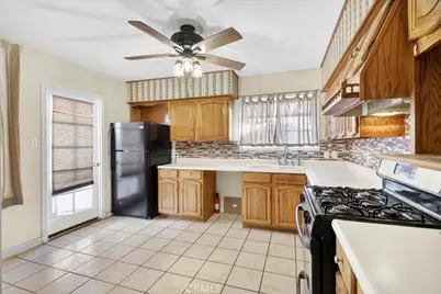 13714 Longworth, Norwalk, CA 90650 - Photo 12