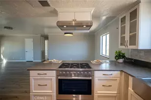 16011 Coronado, Victorville, CA 92394 - Photo 12