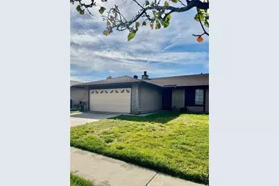 15681 San Jacinto, Fontana, CA 92336 - Photo 2