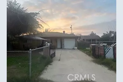 618 Bates Avenue, Bakersfield, CA 93307 - Photo 1