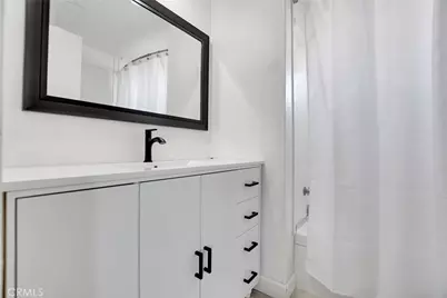 840 Foothill Boulevard #27, Azusa, CA 91702 - Photo 22