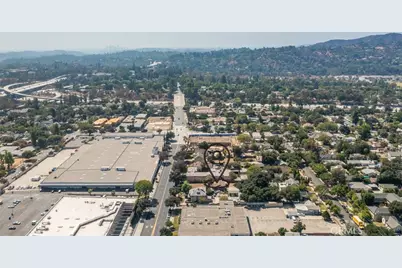 823 N Orange Grove Boulevard, Pasadena, CA 91103 - Photo 14