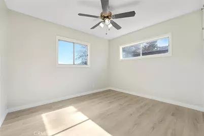 38520 12th, Palmdale, CA 93550 - Photo 14