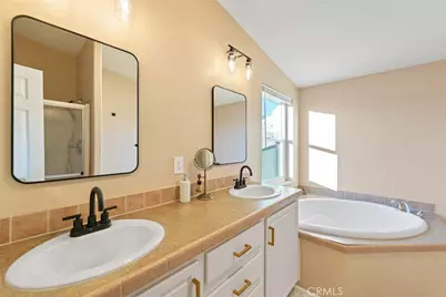 13163 Cactus, Desert Hot Springs, CA 92240 - Photo 32