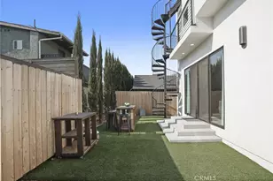 1916 W Court St, Los Angeles, CA 90026 - Photo 2