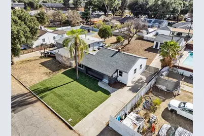 871 W 29th Street, San Bernardino, CA 92405 - Photo 8