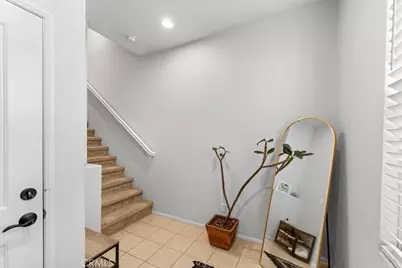 955 Sweetbriar Lane #E, Azusa, CA 91702 - Photo 4