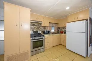 4400 W Florida Ave, Hemet, CA 92545 - Photo 20