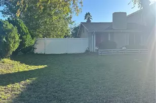 943 W Valencia St, Rialto, CA 92376 - Photo 16