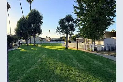 2755 Arrow #25, La Verne, CA 91750 - Photo 28