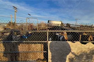 11106 Baldy Mesa Rd, Victorville, CA 92392 - Photo 20