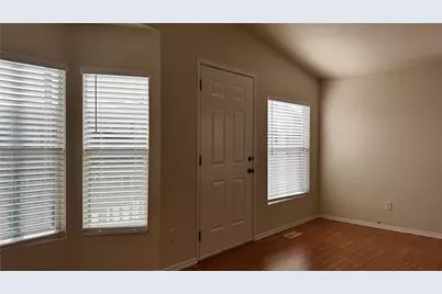 301 E Foothill Blvd #80, Pomona, CA 91767 - Photo 2