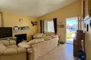 14393 Savanna St, Adelanto, CA 92301 - Photo 4