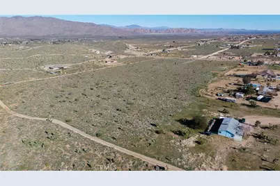 9588 Milpas, Apple Valley, CA 92308 - Photo 20