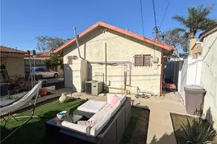 1658 W 109th Pl, Los Angeles, CA 90047 - Photo 22