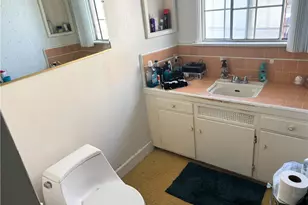 1658 W 109th Pl, Los Angeles, CA 90047 - Photo 12