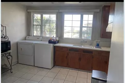 1658 W 109th Place, Los Angeles, CA 90047 - Photo 10