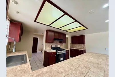 15939 Tyrol, Fontana, CA 92337 - Photo 10
