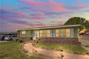 15974 Hawthorne, Fontana, CA 92335 - Photo 2