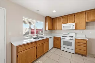 250 Settlers, Upland, CA 91786 - Photo 8
