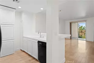 12963 Runway Road, Playa Vista, CA 90094 - Photo 10
