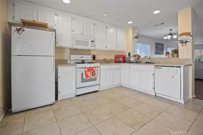 13772 Brynwood St, Victorville, CA 92392 - Photo 12