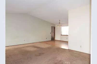 13665 Driftwood, Victorville, CA 92395 - Photo 8