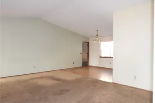 13665 Driftwood, Victorville, CA 92395 - Photo 8