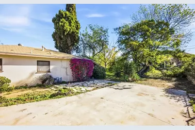 12073 Knoefler Drive, Riverside, CA 92505 - Photo 8