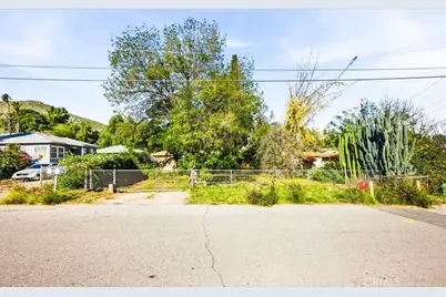 12073 Knoefler Drive, Riverside, CA 92505 - Photo 2