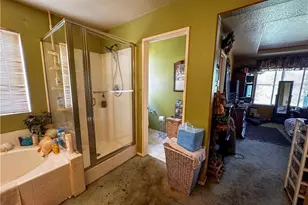 14852 Rosetown, Fontana, CA 92336 - Photo 38