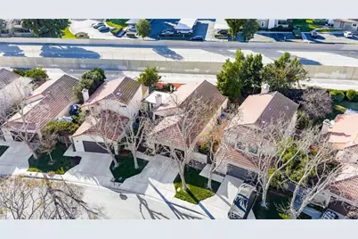 8576 Creekside, Rancho Cucamonga, CA 91730 - Photo 32