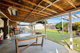 18451 E Gladstone, Azusa, CA 91702 - Photo 6